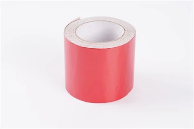Czerwono -aluminiowa taśma